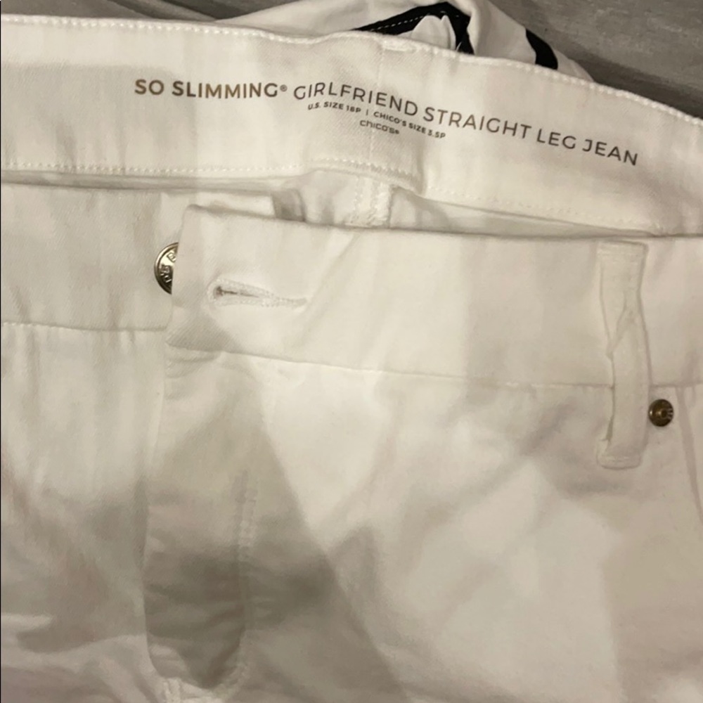 BRAND NEW UNWORN CHICOS SZ 18P STRAIGHT LEG JEAN